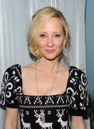 Cynthia Heche's sister, Anne Heche. 